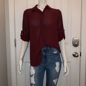 🌸 BUTTON DOWN BLOUSE BURGUNDY! 🌸